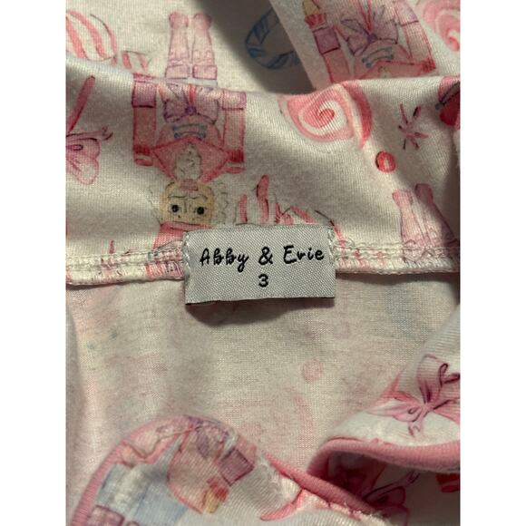Abby & Evie Christmas PJs Size 3T - Picture 7 of 8